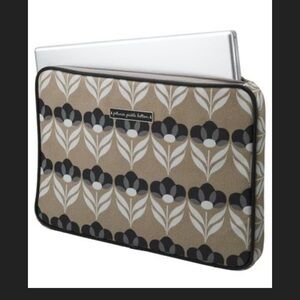 NWT Carried Away Midnight in Malmo Laptop Case